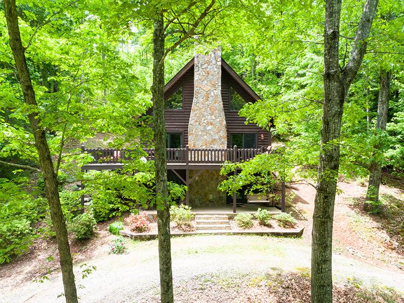 New Western NC Rental Eagle's Nest Greybeard Rentals